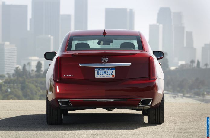 2013 Cadillac XTS - фотография 37 из 64