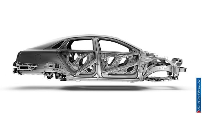 2013 Cadillac XTS - фотография 40 из 64