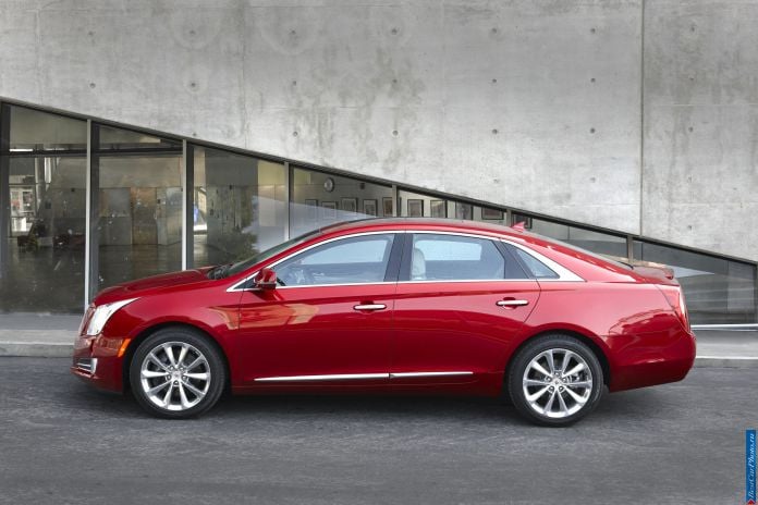 2013 Cadillac XTS - фотография 50 из 64
