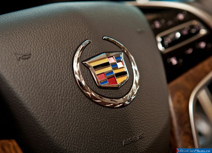 2015 Cadillac Escalade - фотография 76 из 92