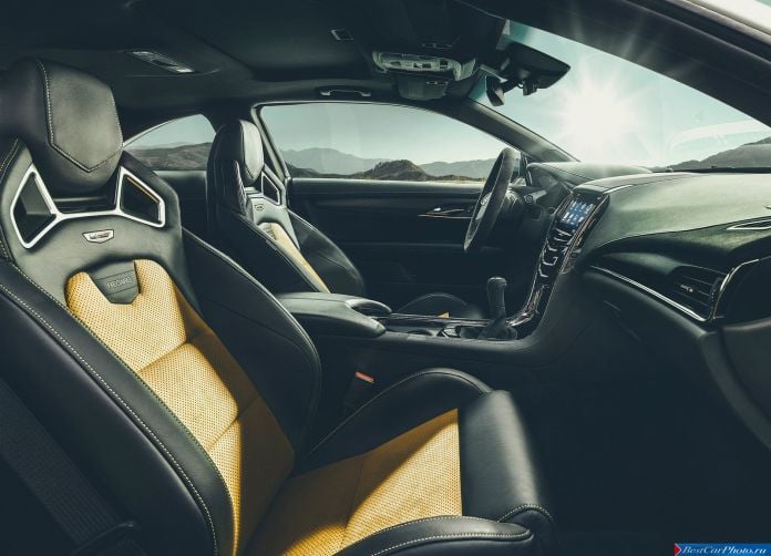 2016 Cadillac ATS-V Coupe - фотография 9 из 13