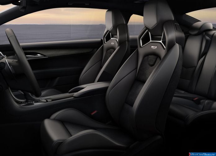 2016 Cadillac ATS-V Coupe - фотография 10 из 13