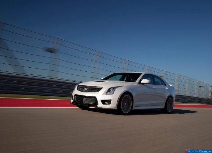 2016 Cadillac ATS-V Sedan - фотография 6 из 25