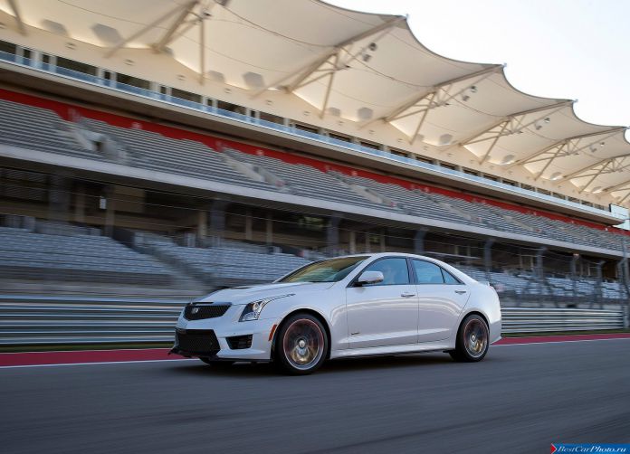 2016 Cadillac ATS-V Sedan - фотография 7 из 25