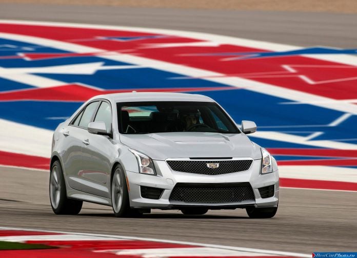 2016 Cadillac ATS-V Sedan - фотография 9 из 25