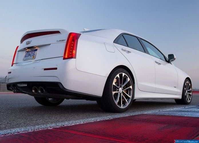 2016 Cadillac ATS-V Sedan - фотография 15 из 25