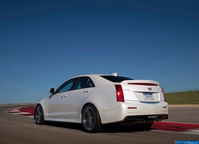 2016 Cadillac ATS-V Sedan - фотография 18 из 25