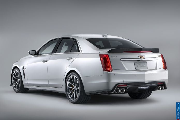 2016 Cadillac CTS-V - фотография 11 из 15