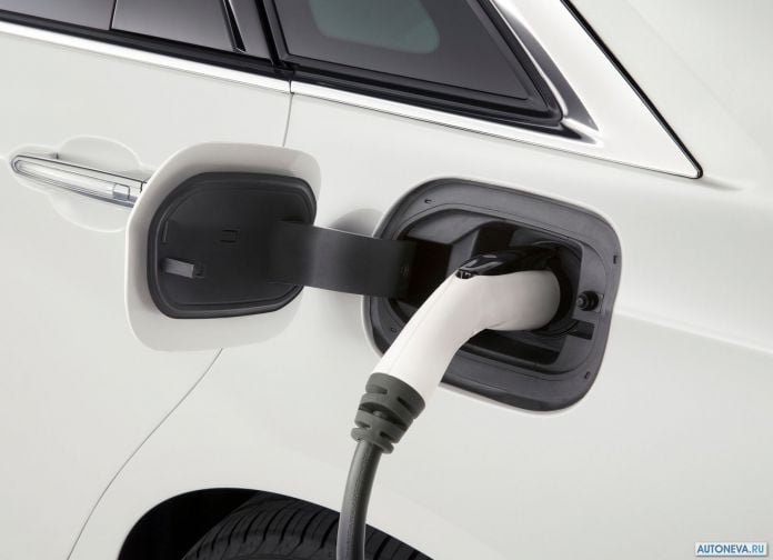 2017 Cadillac CT6 plug-in hybrid - фотография 16 из 19