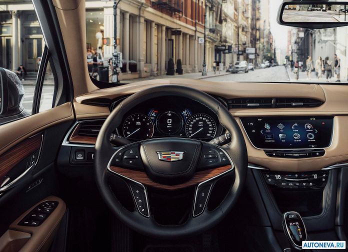 2017 Cadillac XT5 - фотография 8 из 73