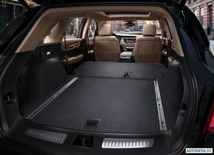 2017 Cadillac XT5 - фотография 14 из 73