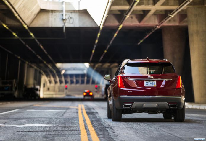 2017 Cadillac XT5 - фотография 25 из 73