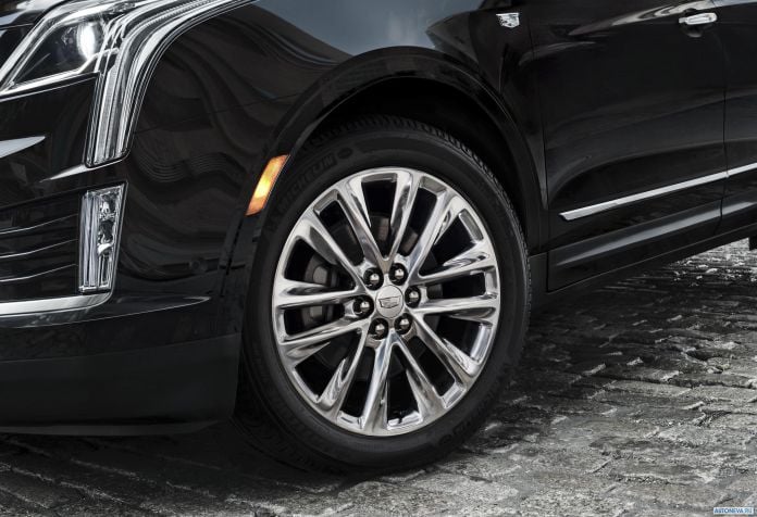 2017 Cadillac XT5 - фотография 36 из 73