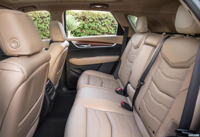 2017 Cadillac XT5 - фотография 51 из 73