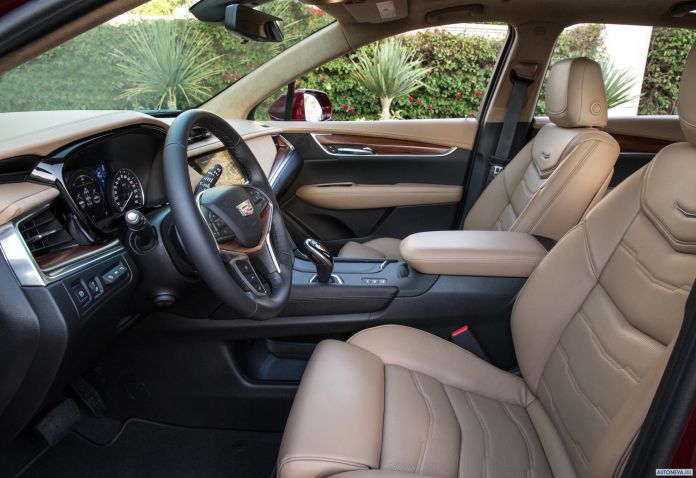 2017 Cadillac XT5 - фотография 52 из 73