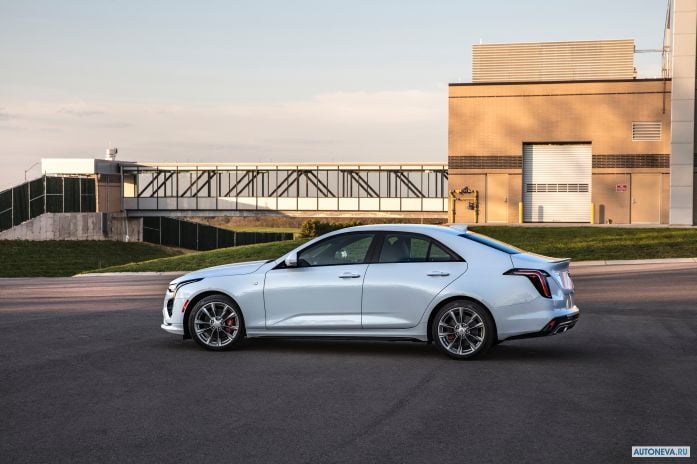 2020 Cadillac CT4 Sport - фотография 4 из 10