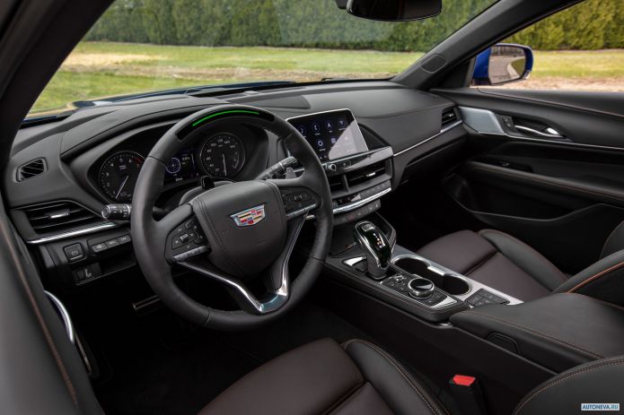 2020 Cadillac CT4-V - фотография 4 из 12 2020 Cadillac CT4-V - фотография 4 из 12