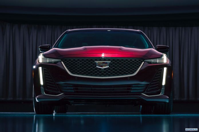 2020 Cadillac CT5 Premium - фотография 1 из 16
