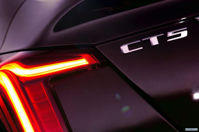 2020 Cadillac CT5 Premium - фотография 16 из 16