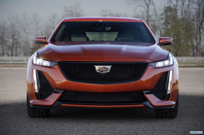 2020 Cadillac CT5-V - фотография 1 из 6