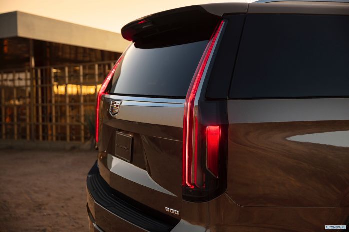 2021 Cadillac Escalade Platinum Luxury - фотография 24 из 33 2021 Cadillac Escalade Platinum Luxury - фотография 24 из 33