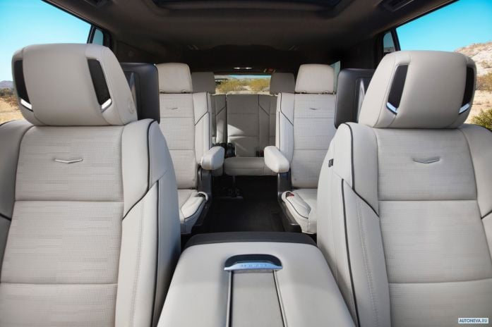 2021 Cadillac Escalade Platinum Sport - фотография 13 из 23 2021 Cadillac Escalade Platinum Sport - фотография 13 из 23