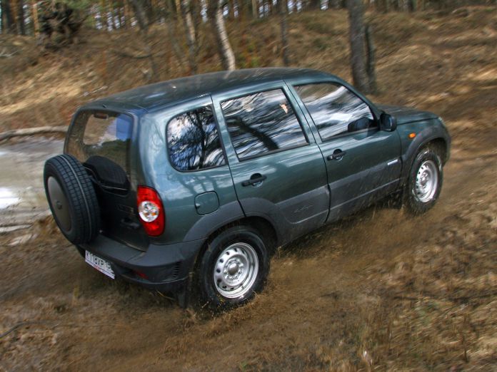 2009 Chevrolet Niva - фотография 3 из 19 2009 Chevrolet Niva - фотография 3 из 19
