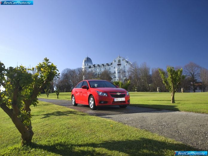 2009 Chevrolet Cruze - фотография 7 из 32 2009 Chevrolet Cruze - фотография 7 из 32