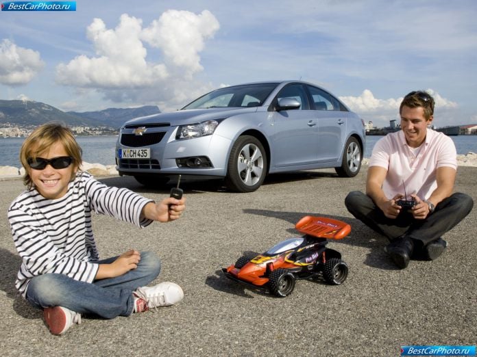 2009 Chevrolet Cruze - фотография 9 из 32 2009 Chevrolet Cruze - фотография 9 из 32