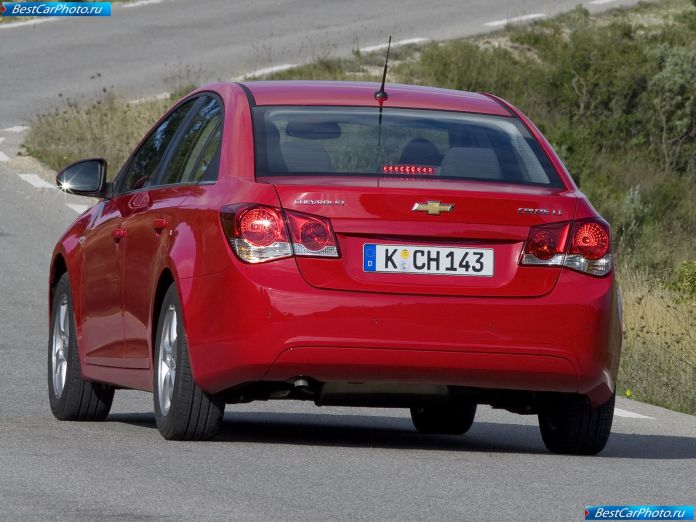 2009 Chevrolet Cruze - фотография 16 из 32