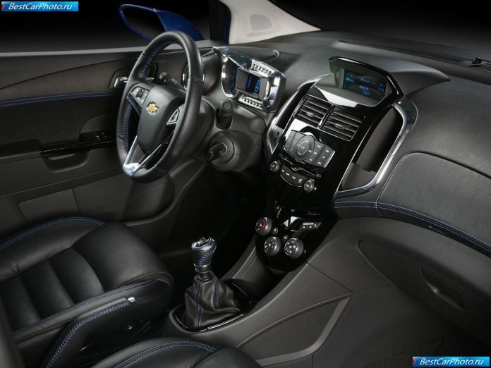 2010 Chevrolet Aveo Rs Concept - фотография 8 из 15
