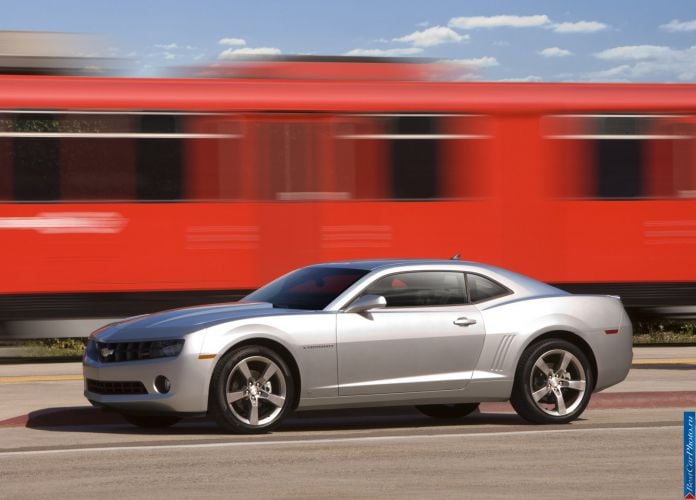 2010 Chevrolet Camaro - фотография 8 из 81