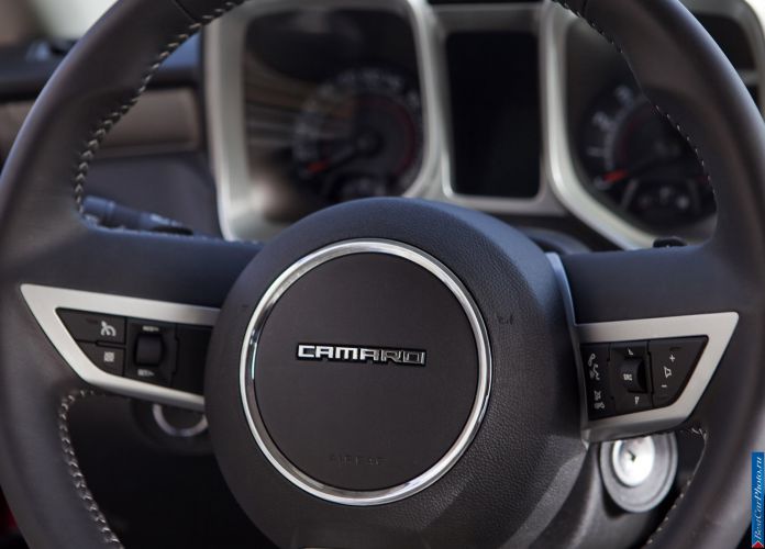 2010 Chevrolet Camaro SS - фотография 96 из 161 2010 Chevrolet Camaro SS - фотография 96 из 161