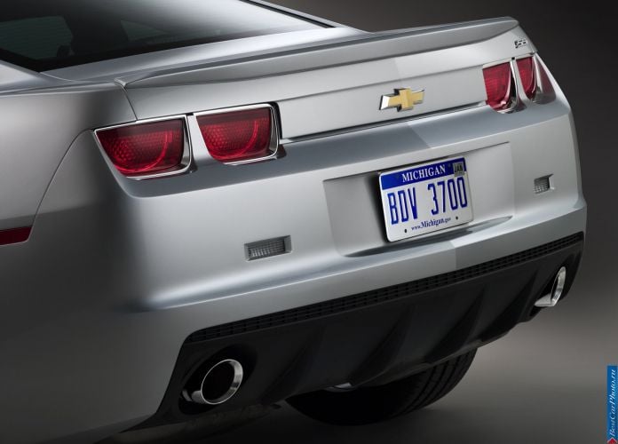 2010 Chevrolet Camaro SS - фотография 107 из 161