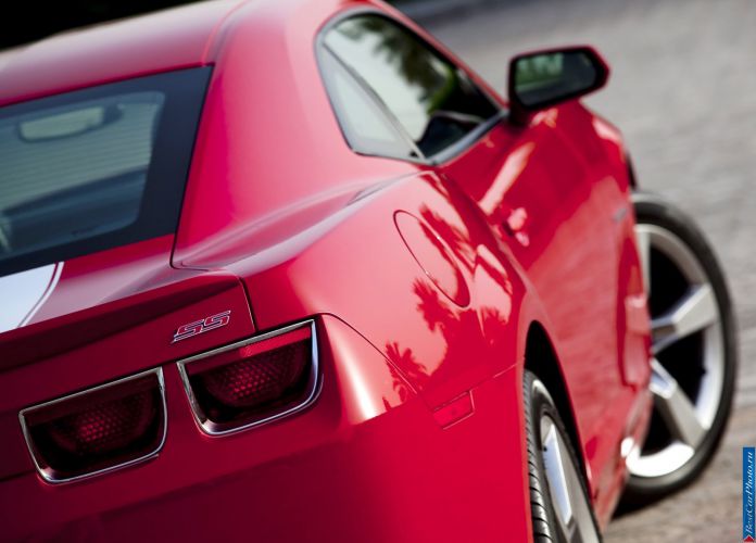 2010 Chevrolet Camaro SS - фотография 109 из 161