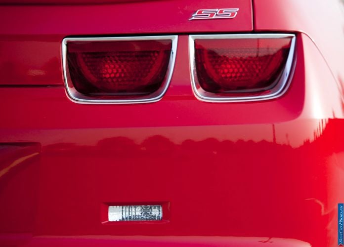 2010 Chevrolet Camaro SS - фотография 116 из 161