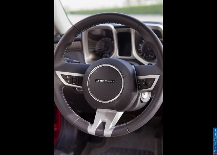 2010 Chevrolet Camaro SS - фотография 155 из 161 2010 Chevrolet Camaro SS - фотография 155 из 161