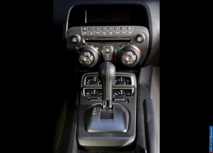 2010 Chevrolet Camaro SS - фотография 156 из 161