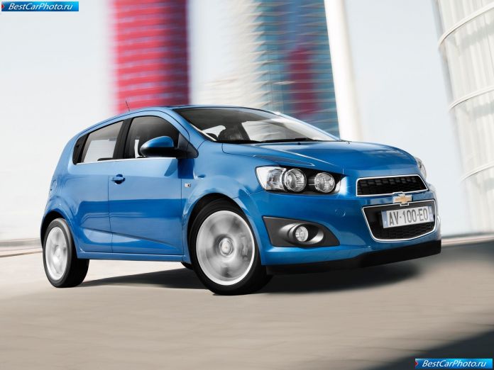 2011 Chevrolet Aveo - фотография 4 из 63