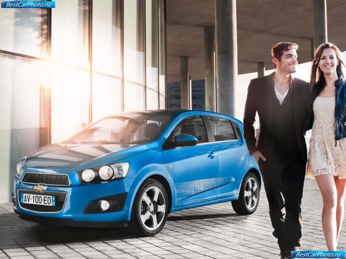 2011 Chevrolet Aveo - фотография 16 из 63
