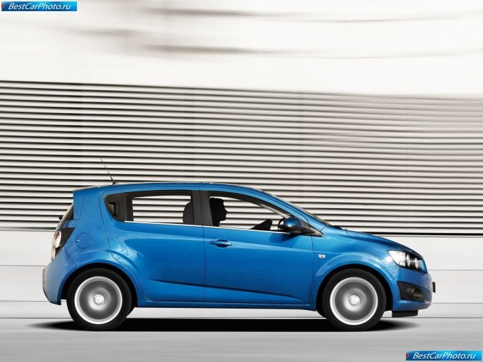 2011 Chevrolet Aveo - фотография 20 из 63