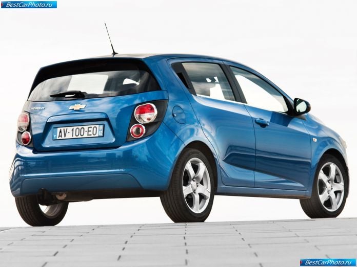 2011 Chevrolet Aveo - фотография 29 из 63