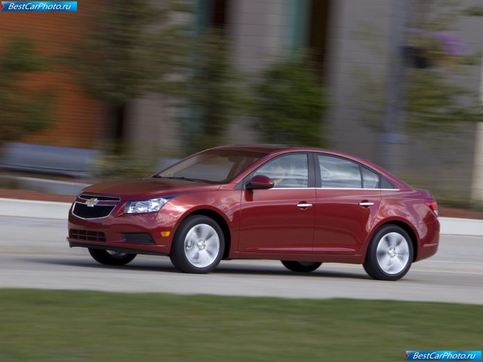 2011 Chevrolet Cruze - фотография 32 из 147 2011 Chevrolet Cruze - фотография 32 из 147