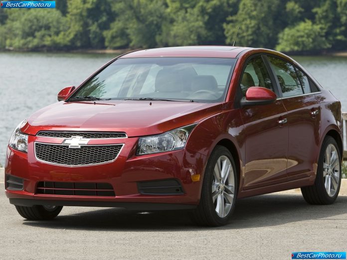 2011 Chevrolet Cruze - фотография 39 из 147