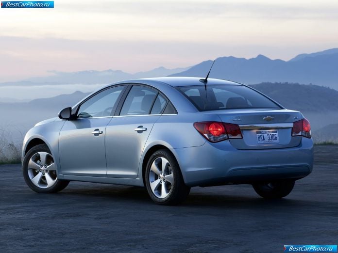 2011 Chevrolet Cruze - фотография 81 из 147