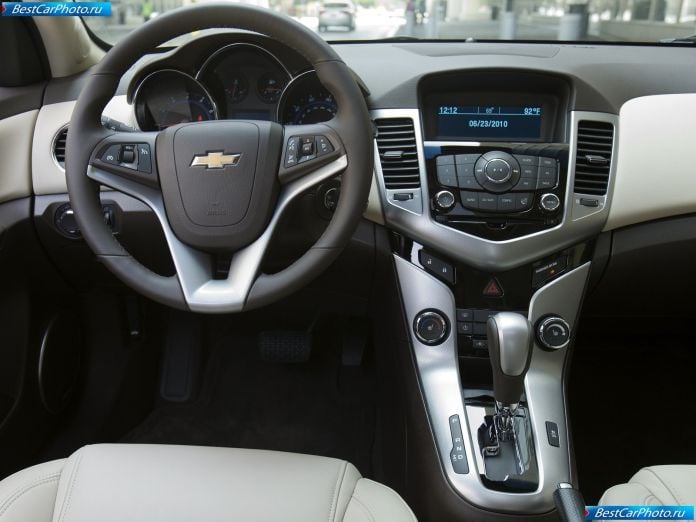 2011 Chevrolet Cruze - фотография 113 из 147