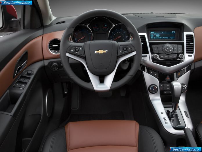 2011 Chevrolet Cruze - фотография 115 из 147