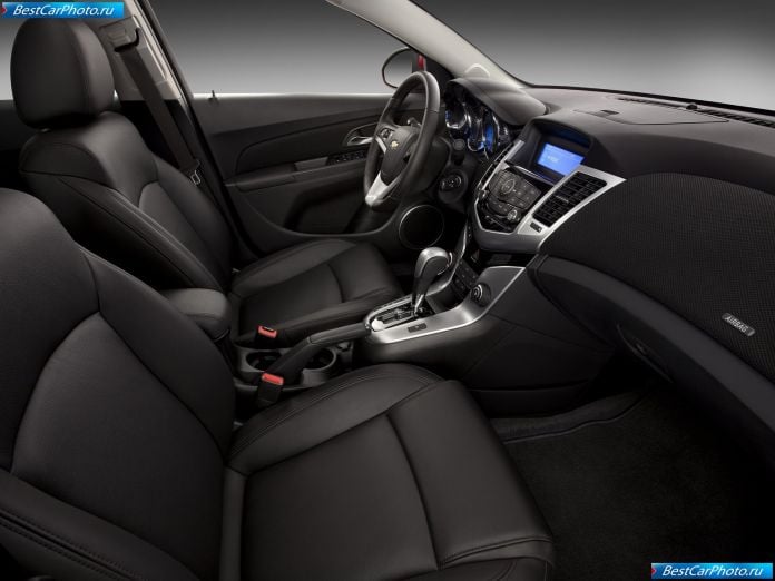 2011 Chevrolet Cruze - фотография 116 из 147