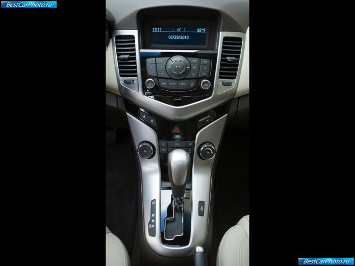 2011 Chevrolet Cruze - фотография 139 из 147