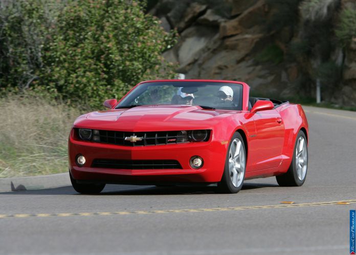 2011 Chevrolet Camaro Convertible - фотография 5 из 33